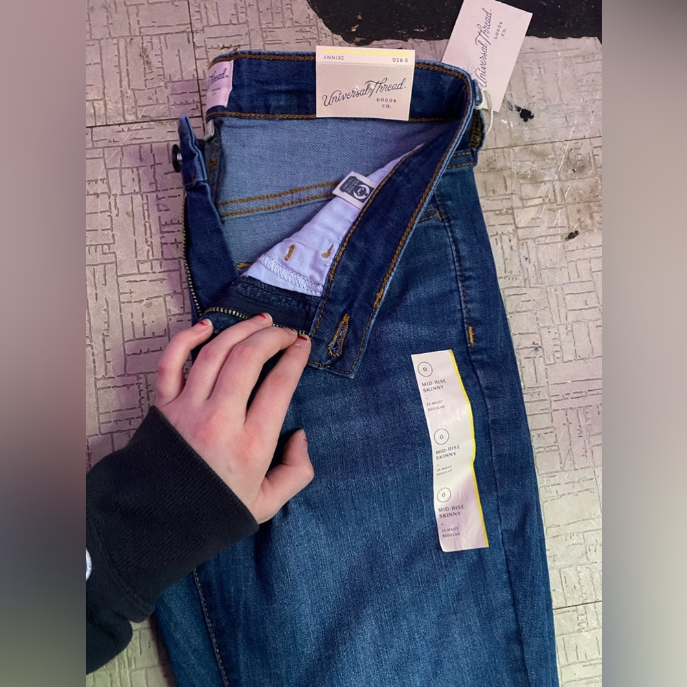 brand new never worn jeans
